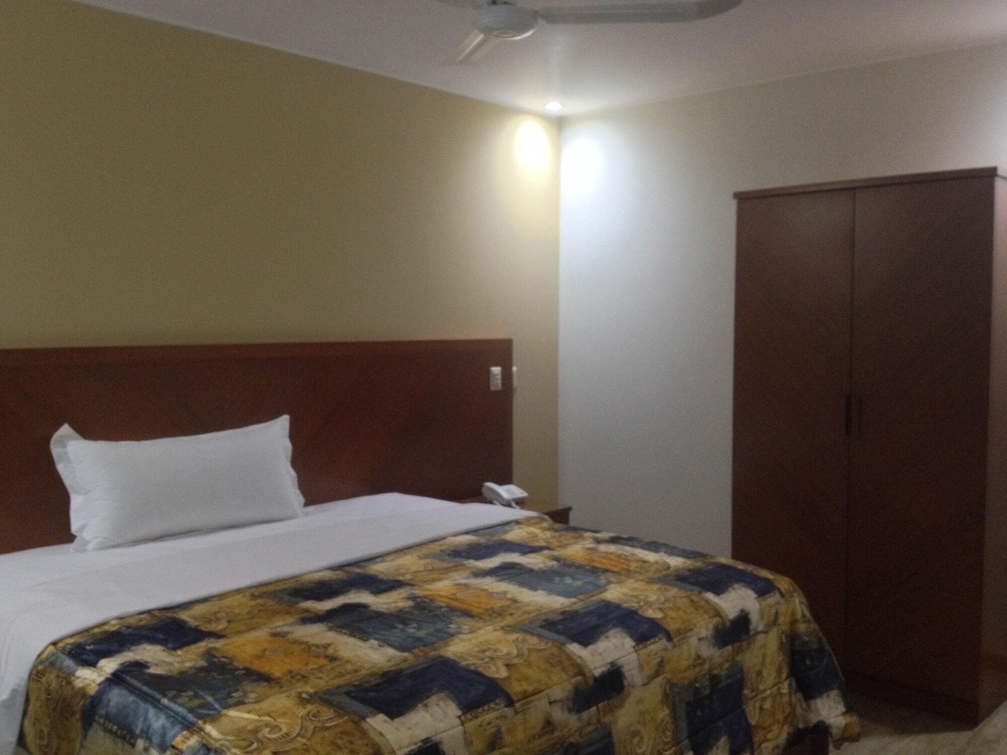 לימה Hotel Esencia Suites מראה חיצוני תמונה