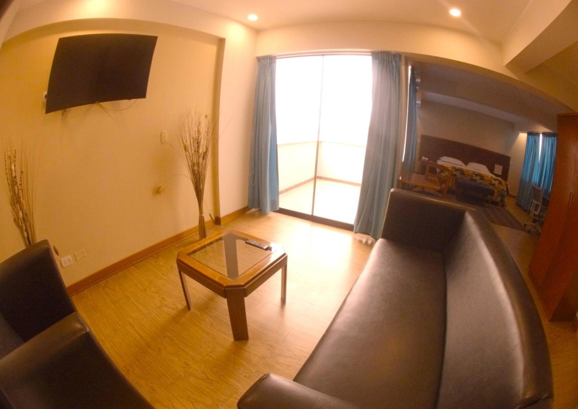 לימה Hotel Esencia Suites מראה חיצוני תמונה